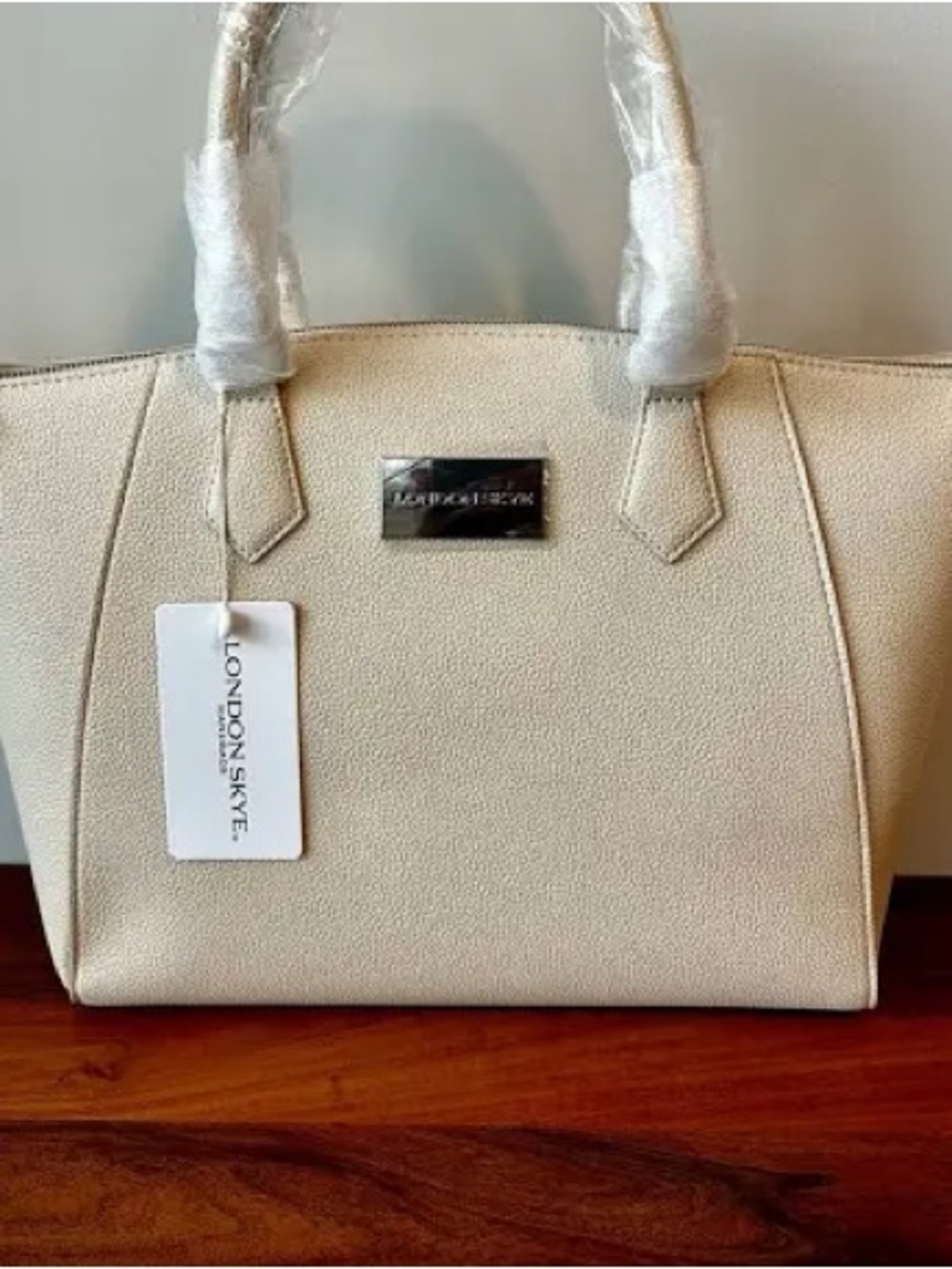 London Skye Large Tote Bag in Soft Beige